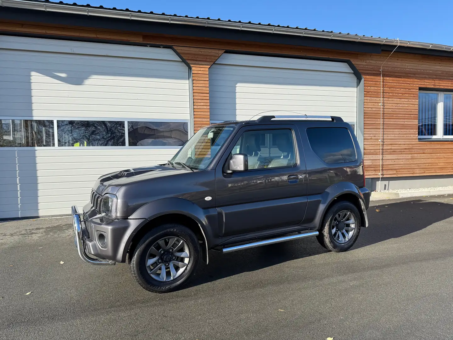 Suzuki Jimny Jimny Style 1.3 Allgrip 4x4 AHK Allrad Gris - 2