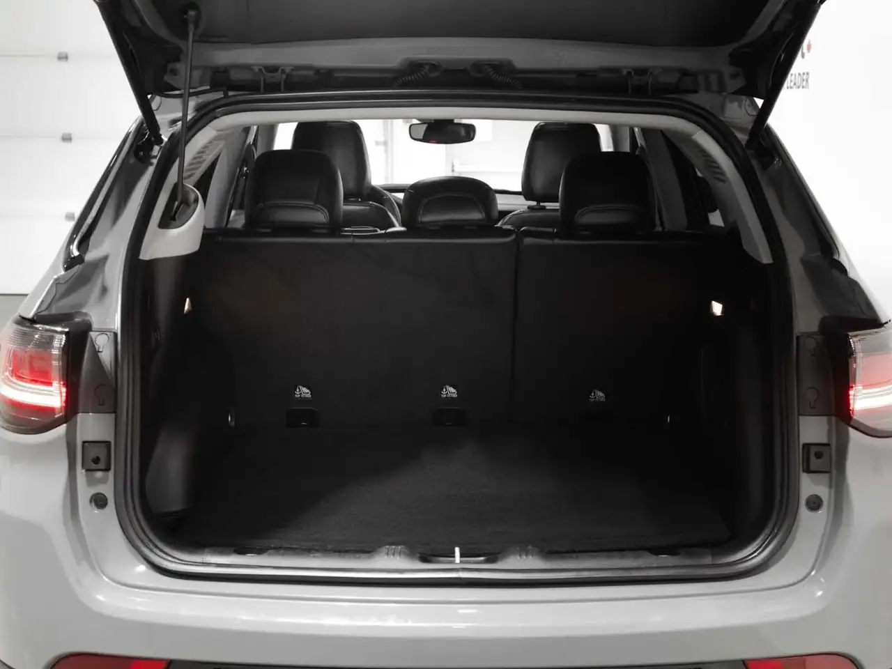 Jeep Compass снимка Jeep Compass