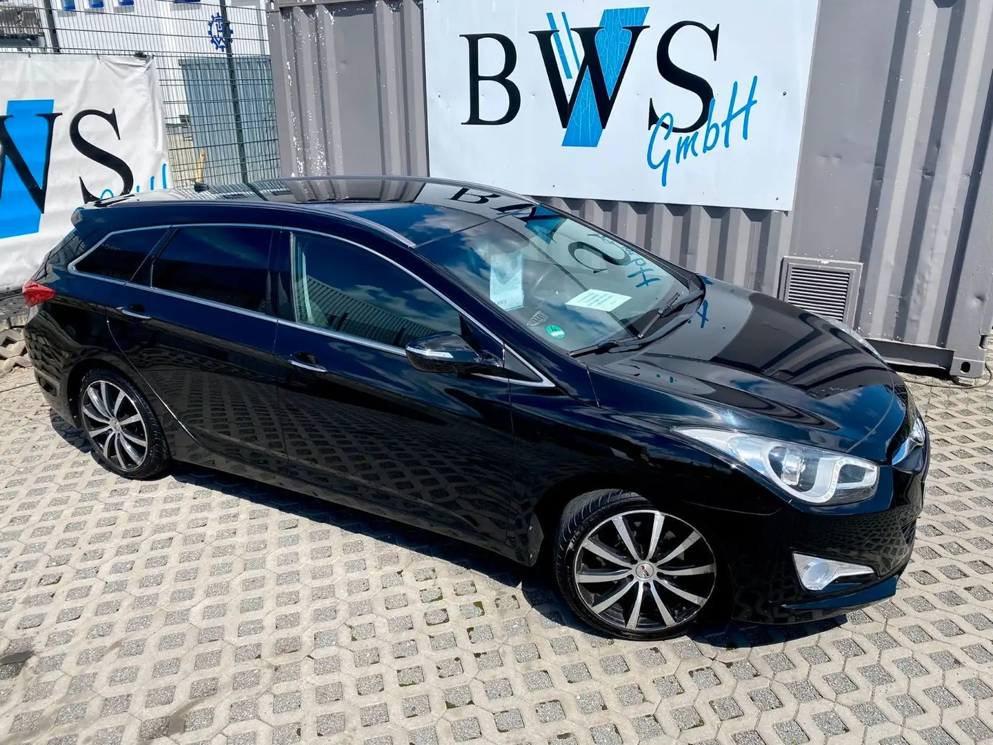 Hyundai i40 cw Style /AHK/Xenon/Navi/Kamera/Tempomat*SHZ Nero - 2