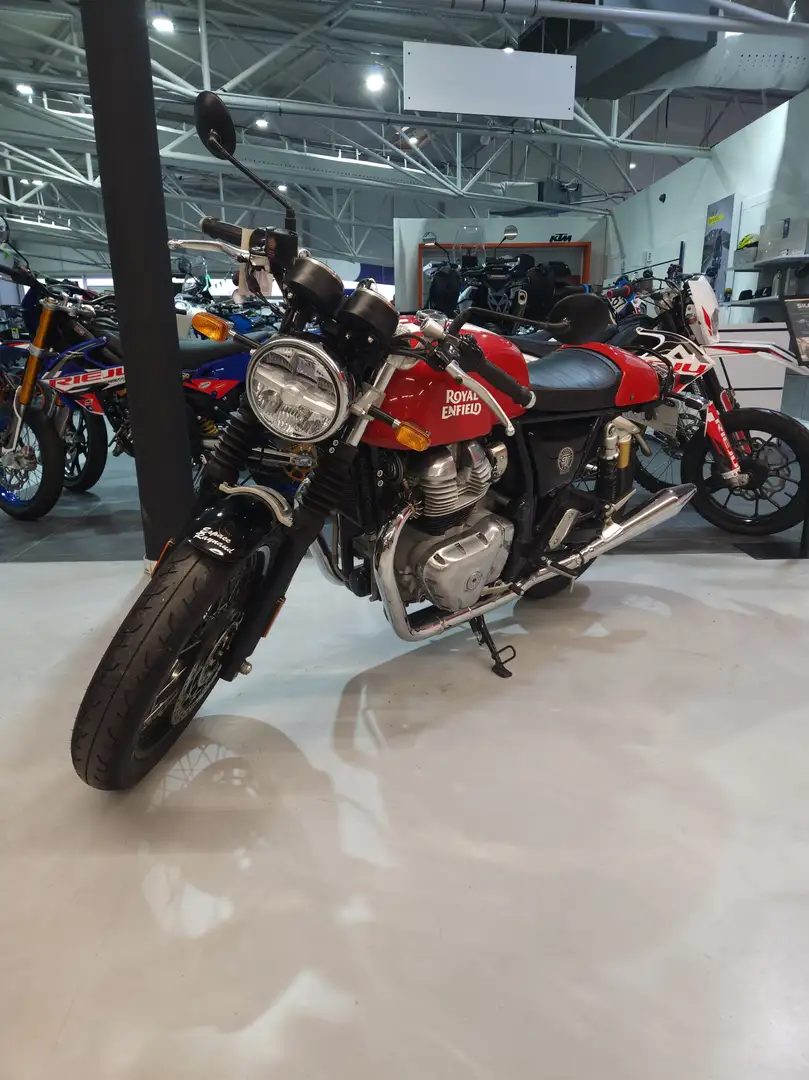 Royal Enfield Continental GT Rojo - 2