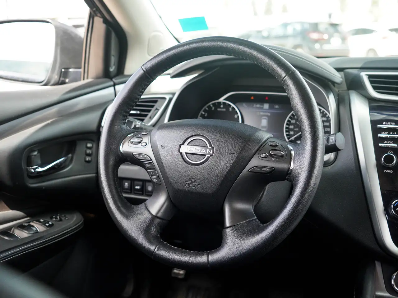 Nissan Murano снимка Nissan Murano