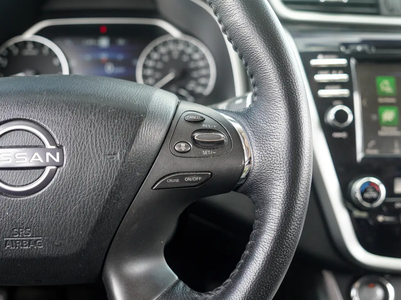 Nissan Murano снимка Nissan Murano