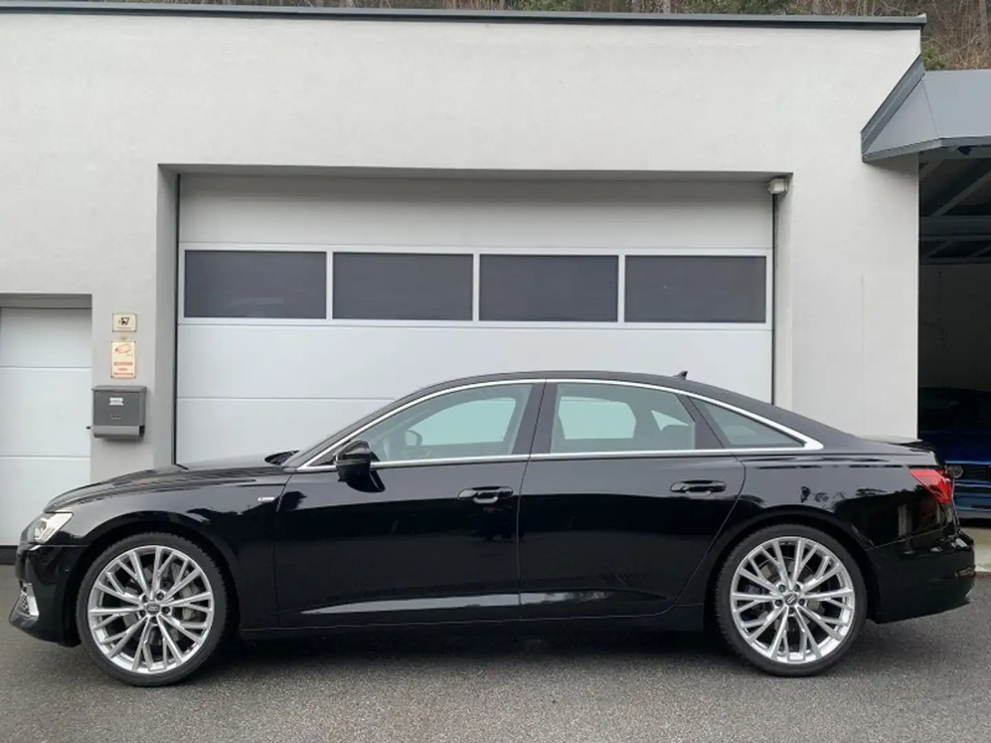 Audi A6 55 TFSI Sline Stronic Noir - 1