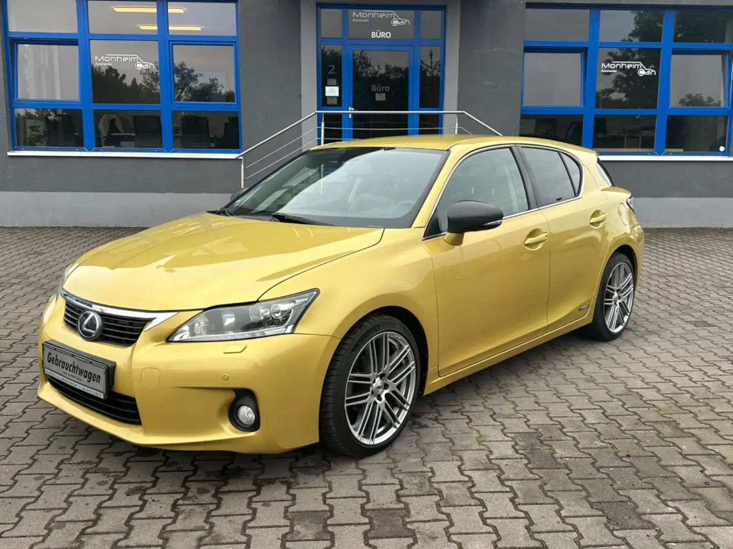 Lexus CT 200h Gelb - 1
