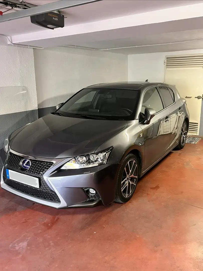 Lexus CT 200h F Sport - 1
