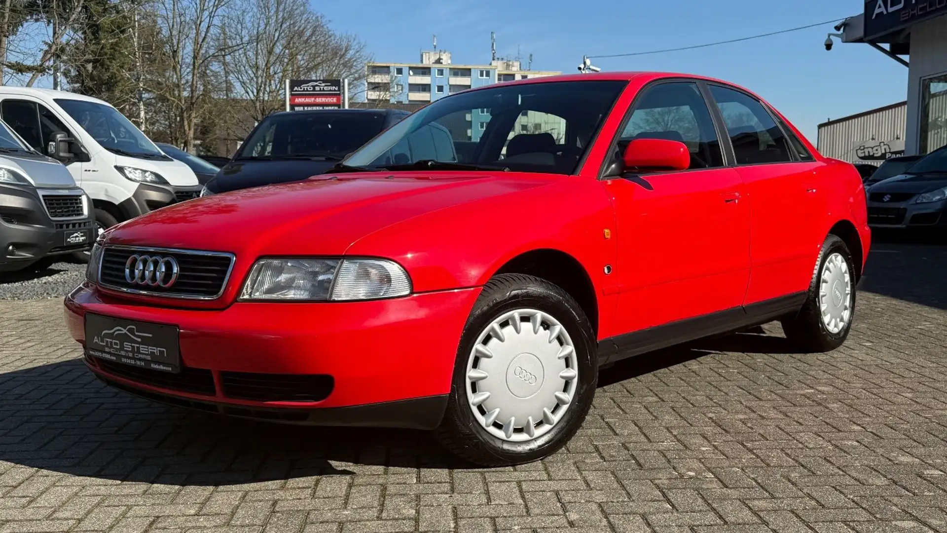 Audi A4 1.8 5V LIMOUSINE SERVO ZENTRAL-V Rouge - 1