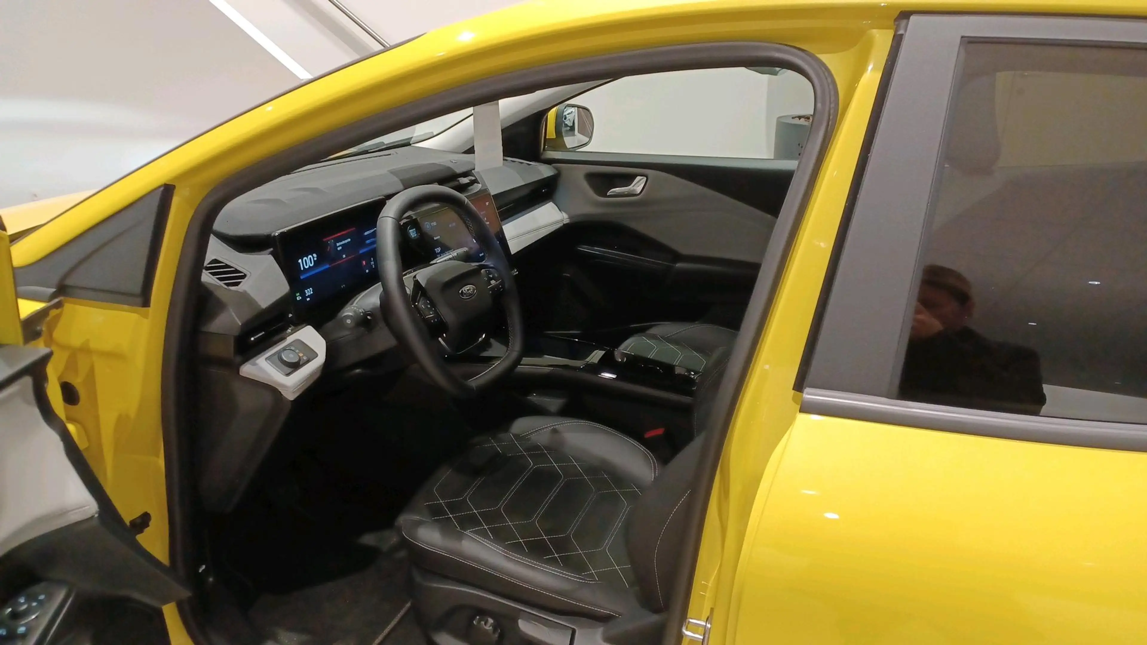 Ford Puma Gen-E 43kWh Premium|360°|Winterpack|Range 376km — photo 6