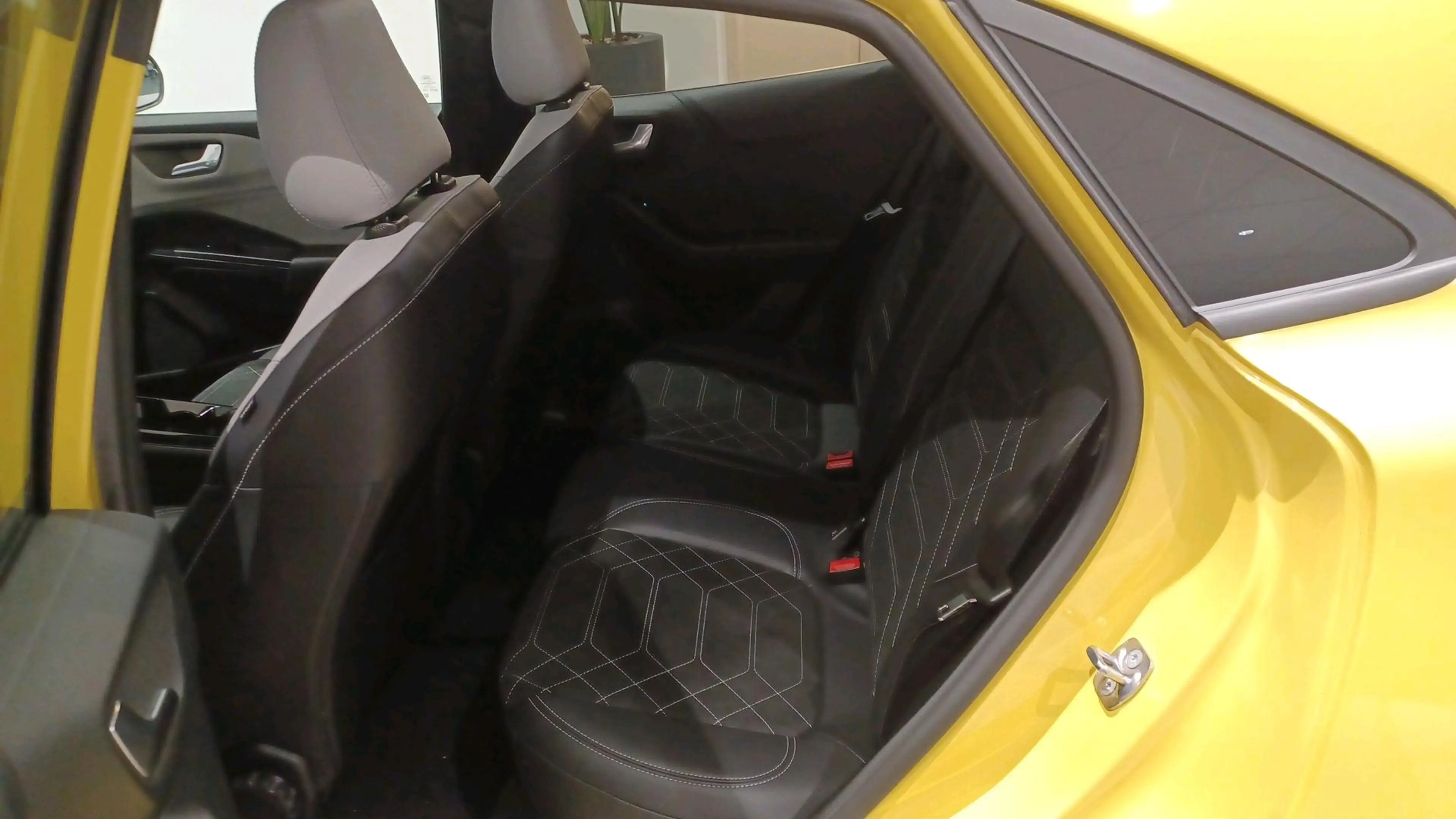 Ford Puma Gen-E 43kWh Premium|360°|Winterpack|Range 376km — photo 9