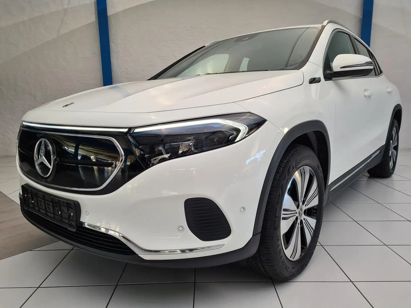 Mercedes-Benz EQA 250 | Progressive | Ambiente | Kamera Blanc - 2