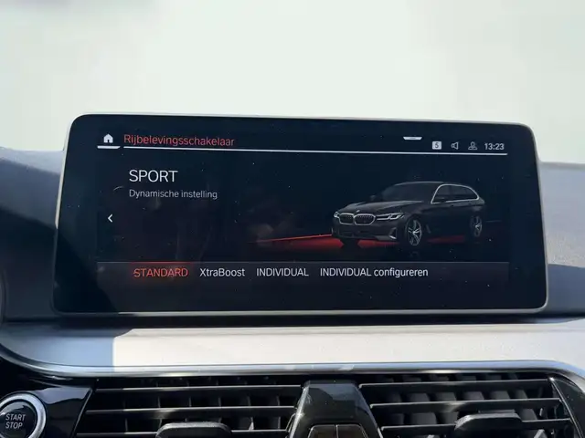 BMW 5 Series view 14