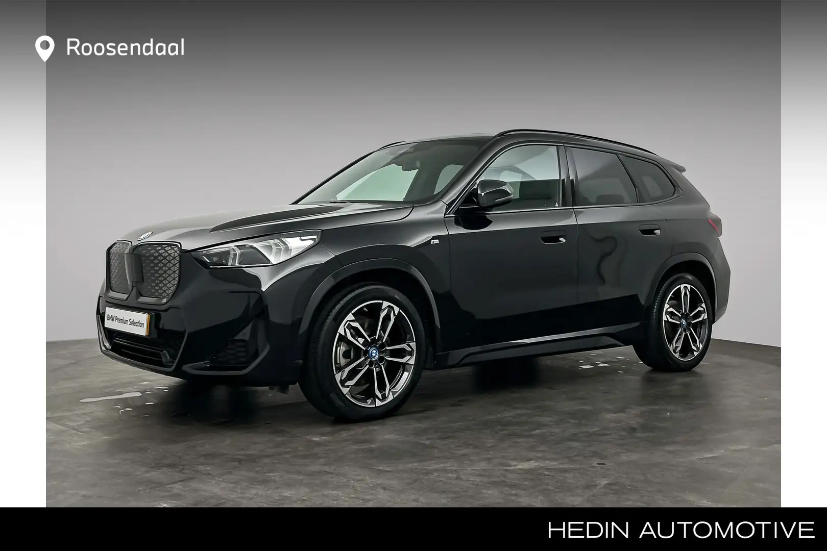 BMW iX1 xDrive30 Launch Edition 67 kWh M-Sport | Trekhaak Zwart - 1