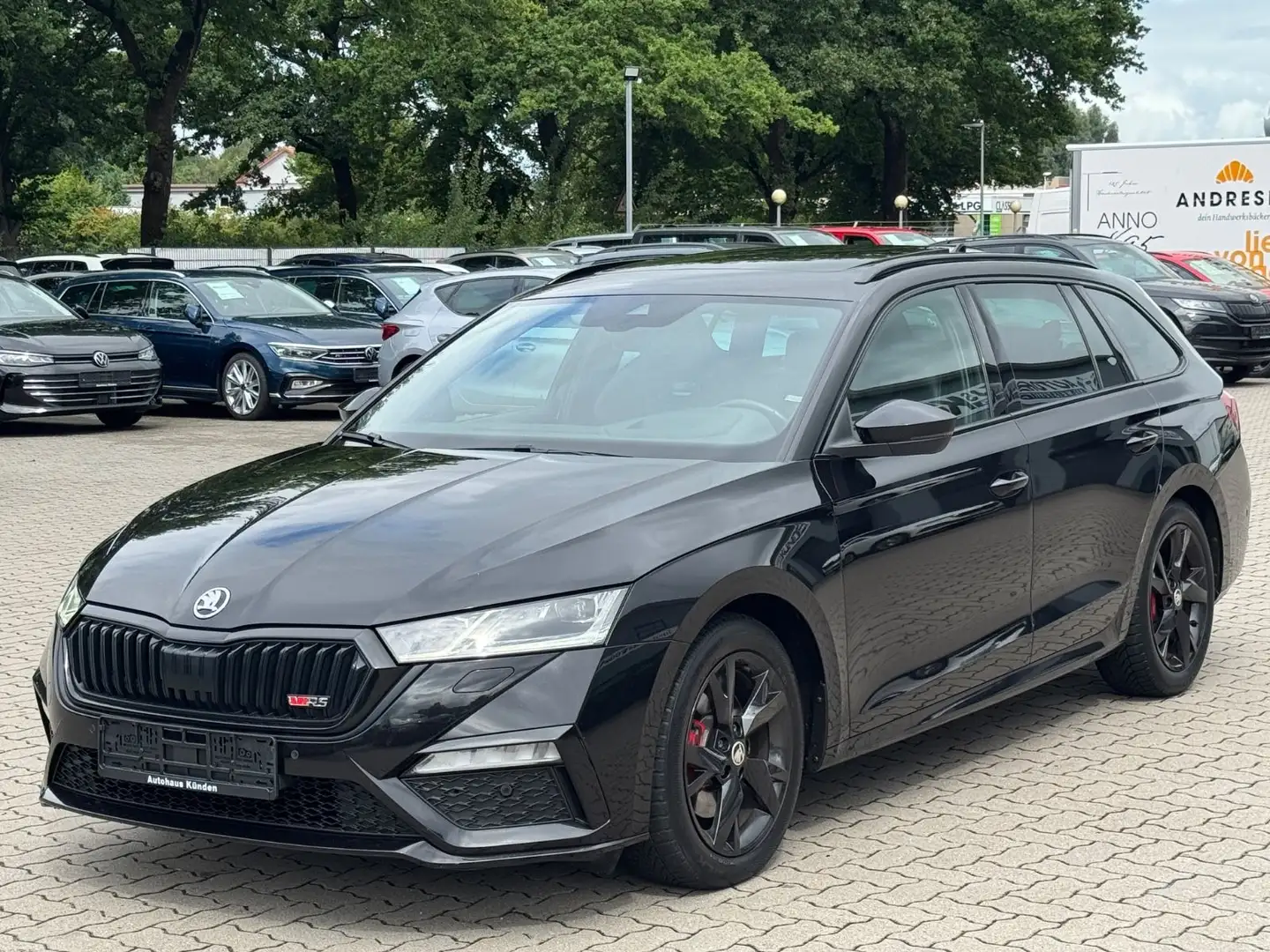 Skoda Octavia Combi RS Plus °Pano°HUP°ACC°VC° Negro - 2
