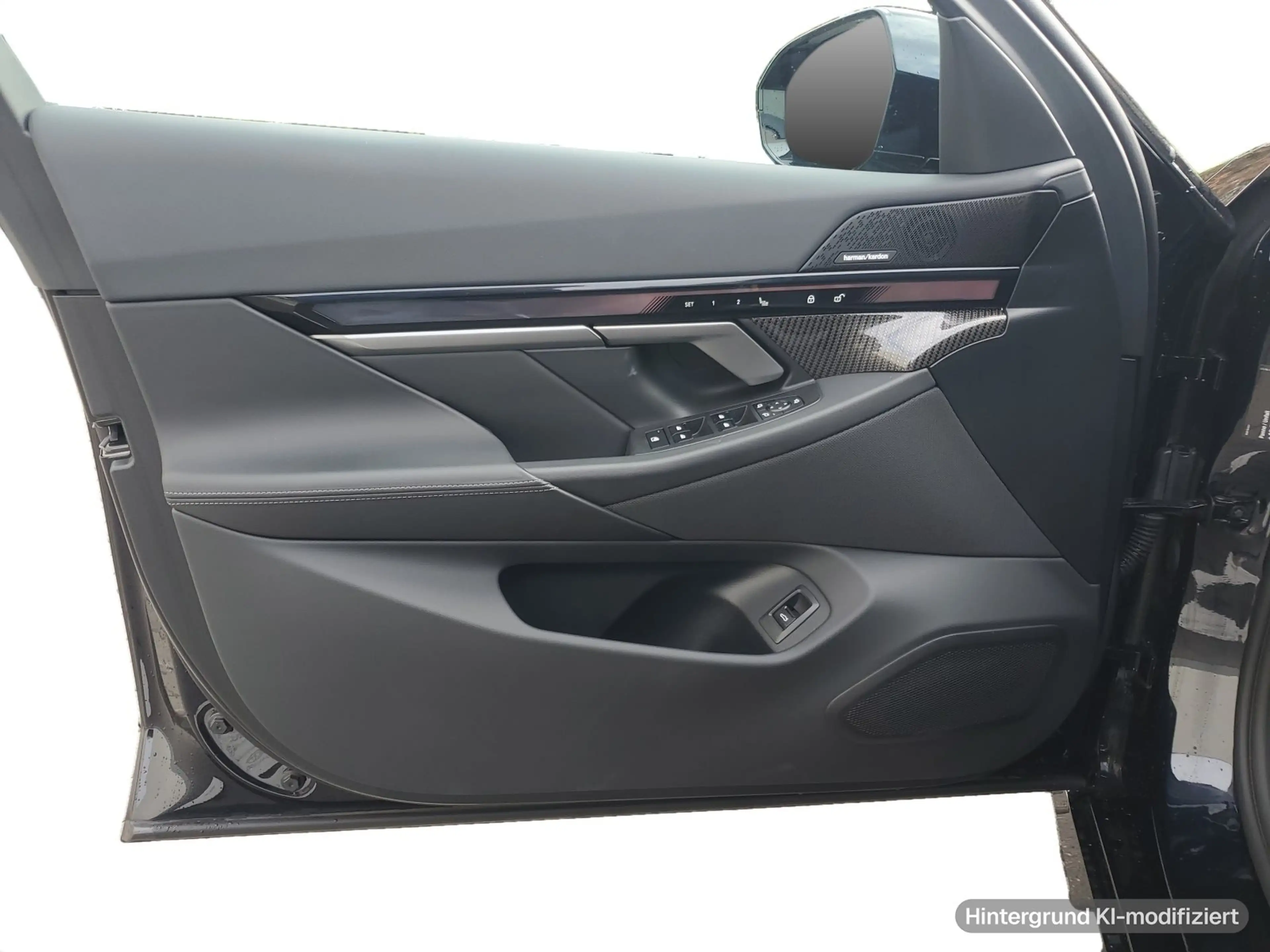 BMW 550 e xDrive — photo 10
