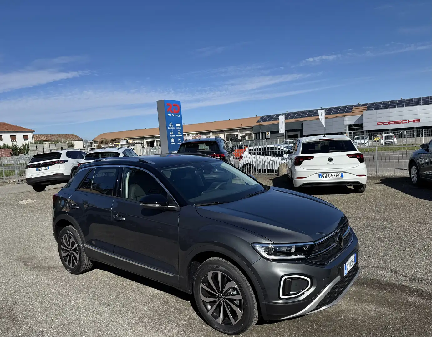 Volkswagen T-Roc 1.0 tsi Style 115cv /NO VINCOLI/KM0 Grau - 2