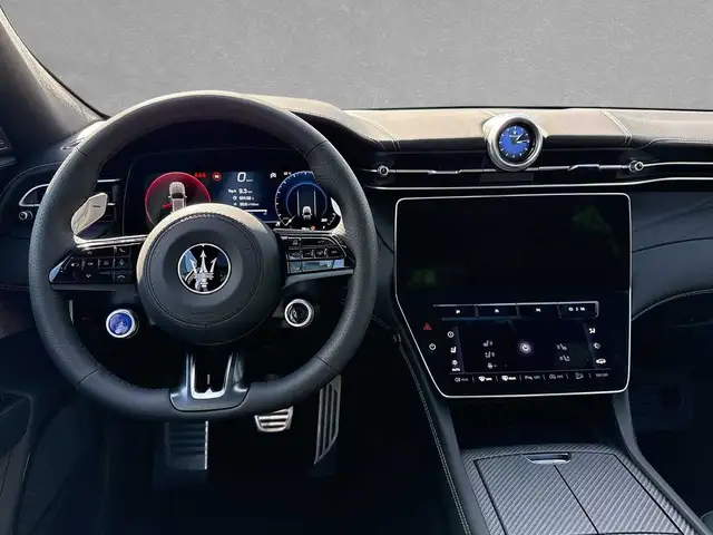 Maserati Grecale view 4