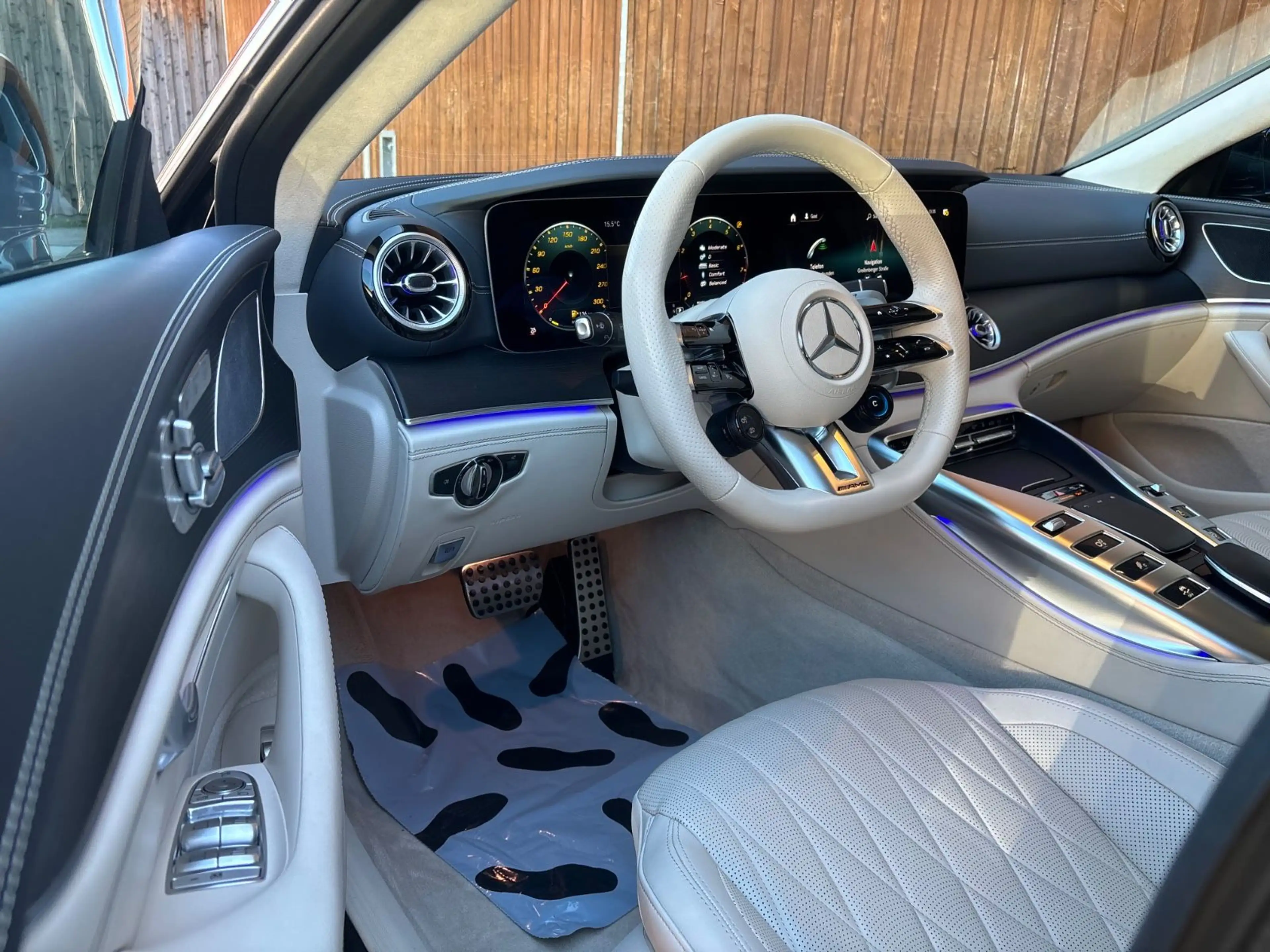 Mercedes-Benz AMG GT 43 4Matic+ Fahrassist+ AMG Abgasanlage — photo 10