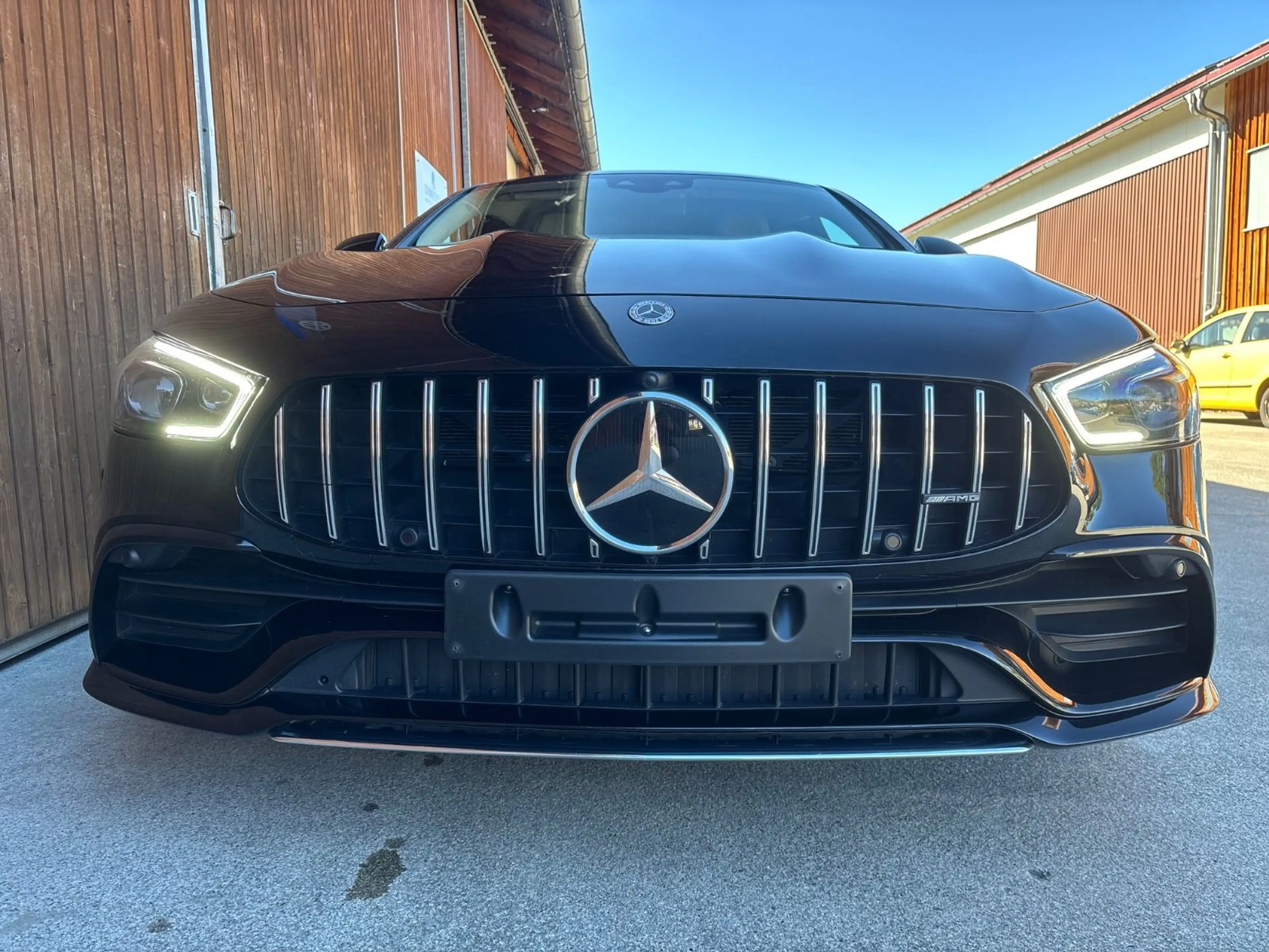 Mercedes-Benz AMG GT 43 4Matic+ Fahrassist+ AMG Abgasanlage — photo 2