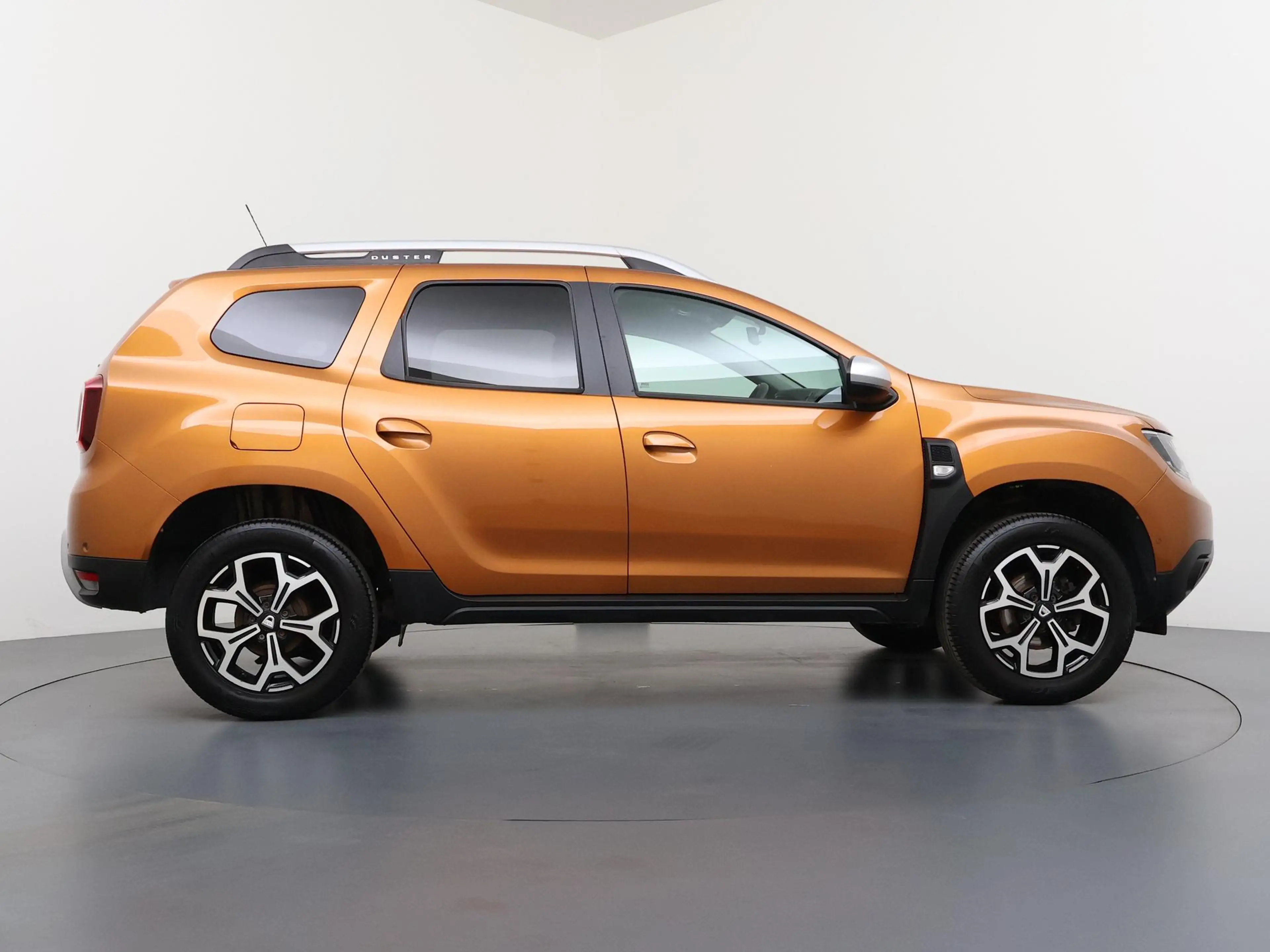 Dacia Duster TCe 100 Bi-Fuel Prestige | Trekhaak | Lederen Bekl — photo 6