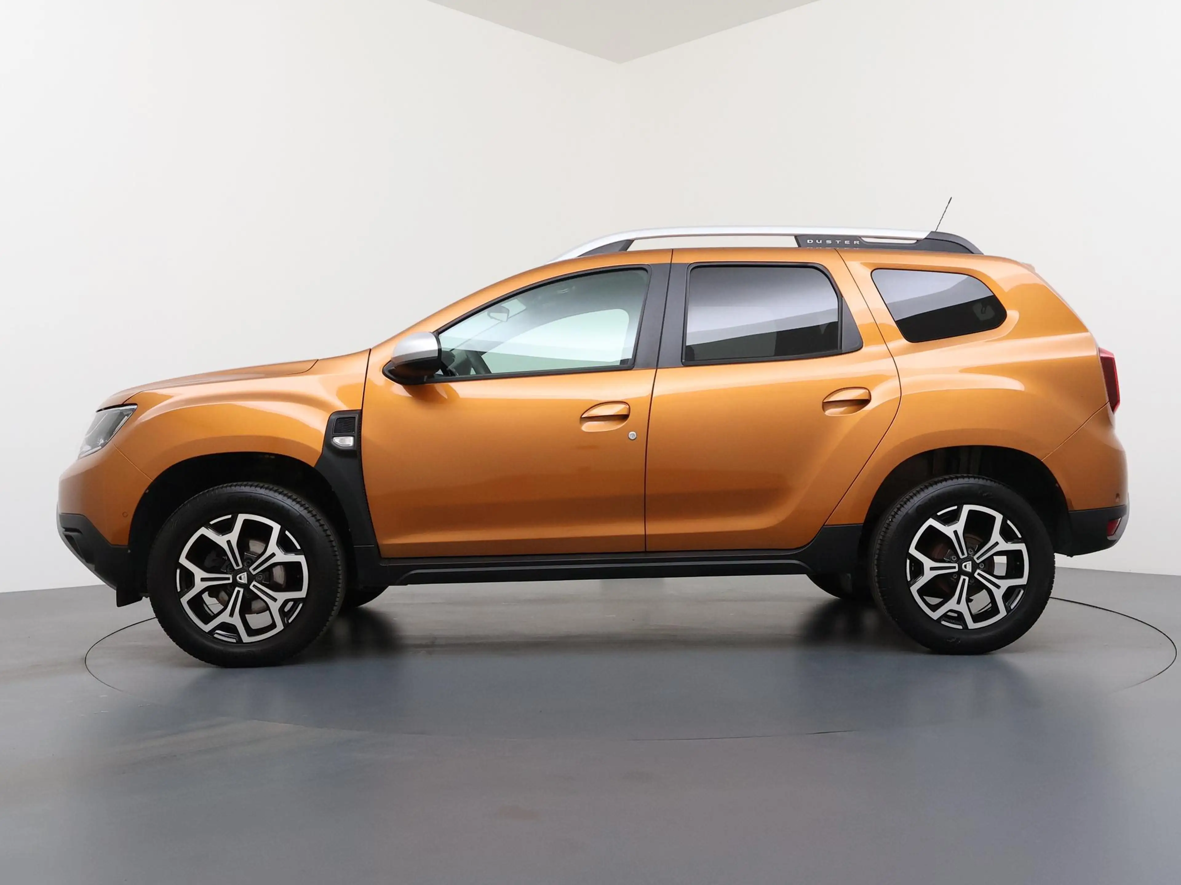 Dacia Duster TCe 100 Bi-Fuel Prestige | Trekhaak | Lederen Bekl — photo 2