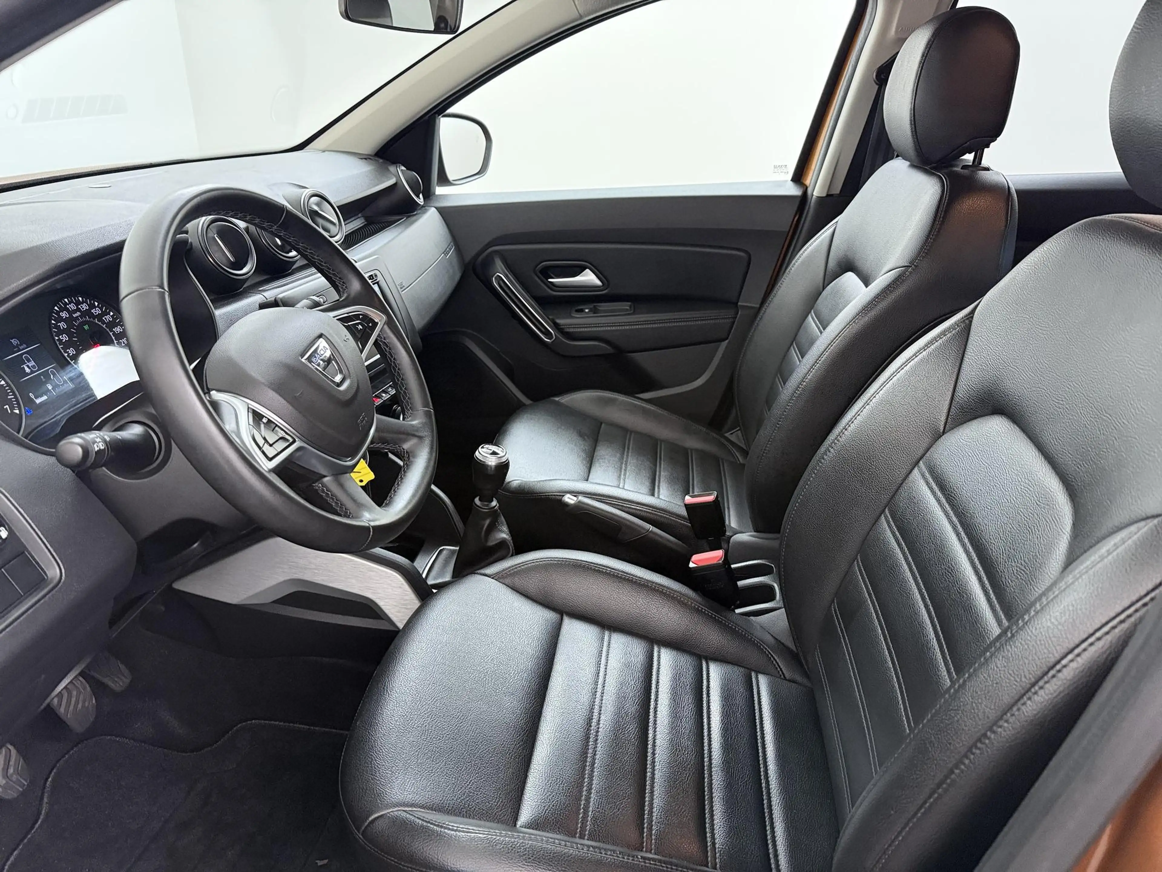 Dacia Duster TCe 100 Bi-Fuel Prestige | Trekhaak | Lederen Bekl — photo 13