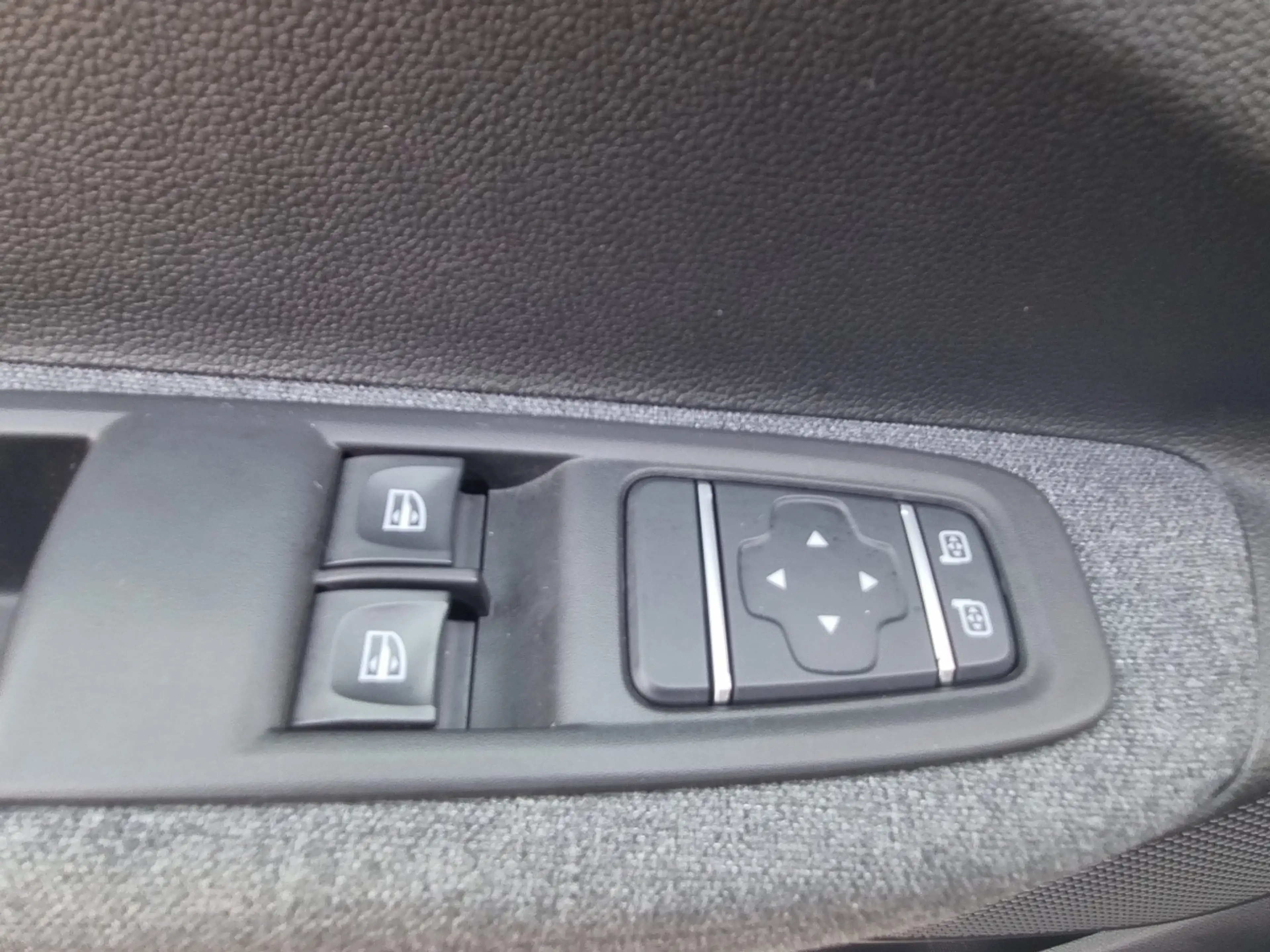 Renault ZOE Evolution EV50 110 — photo 13