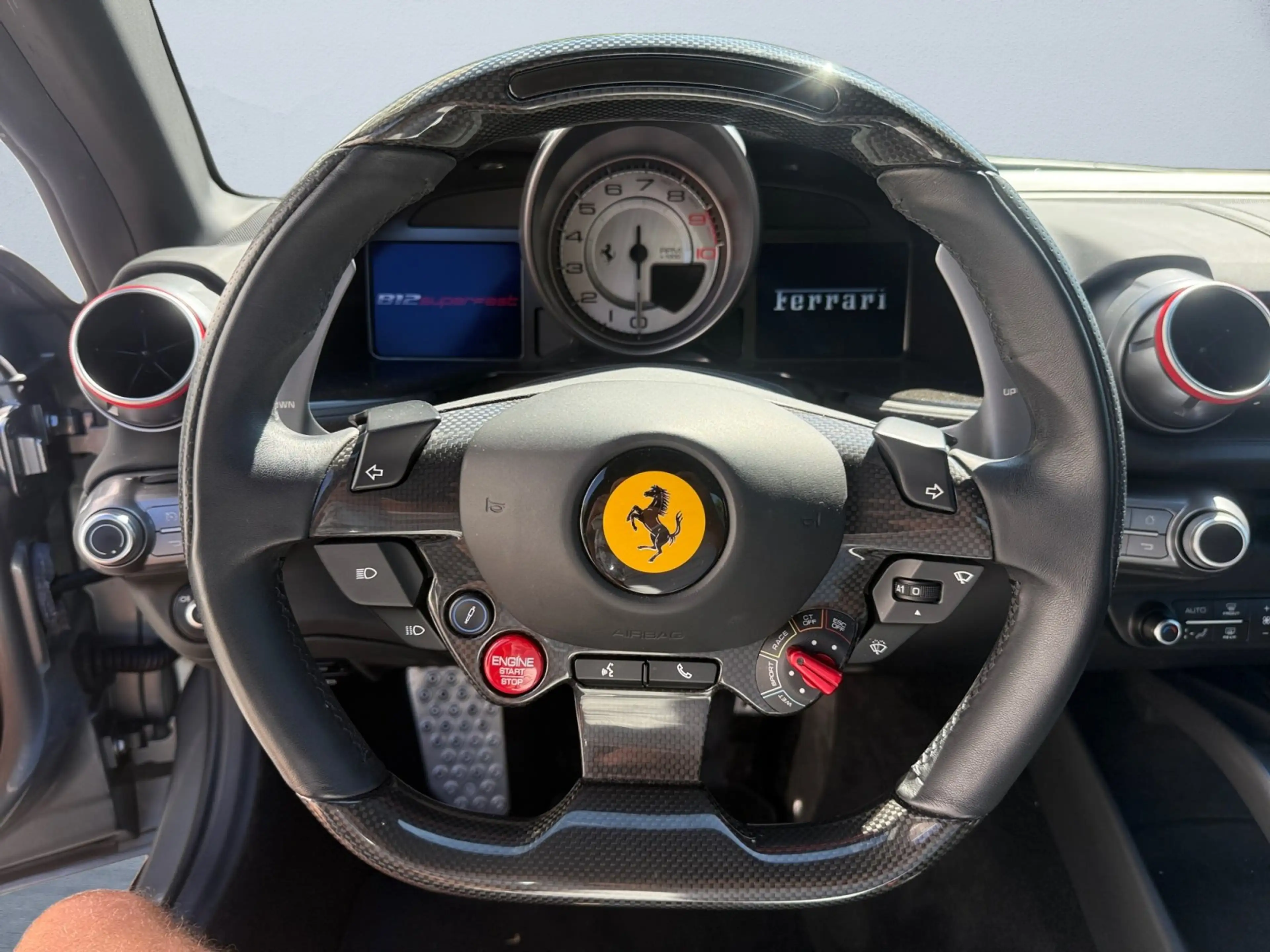 Ferrari 812 Superfast AUT — photo 9