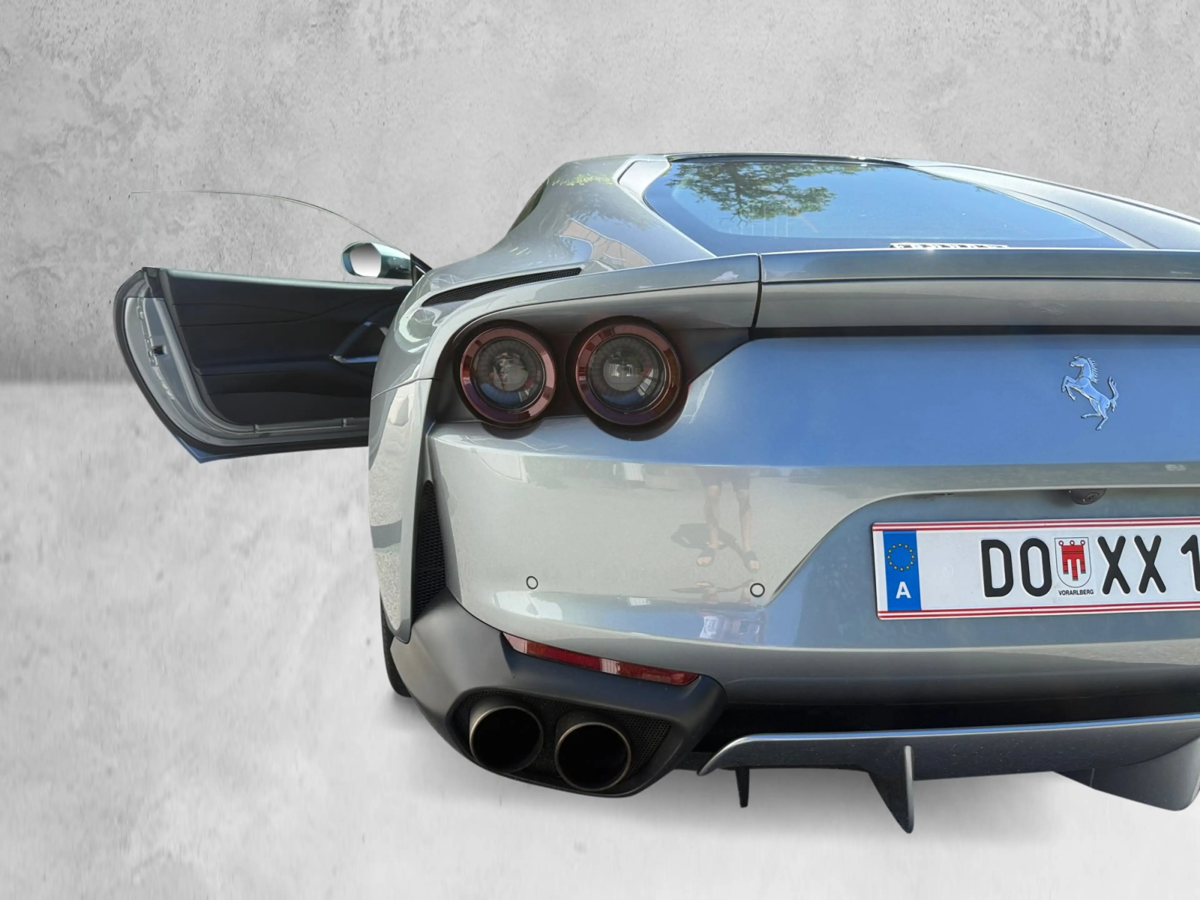 Ferrari 812 Superfast AUT — photo 12