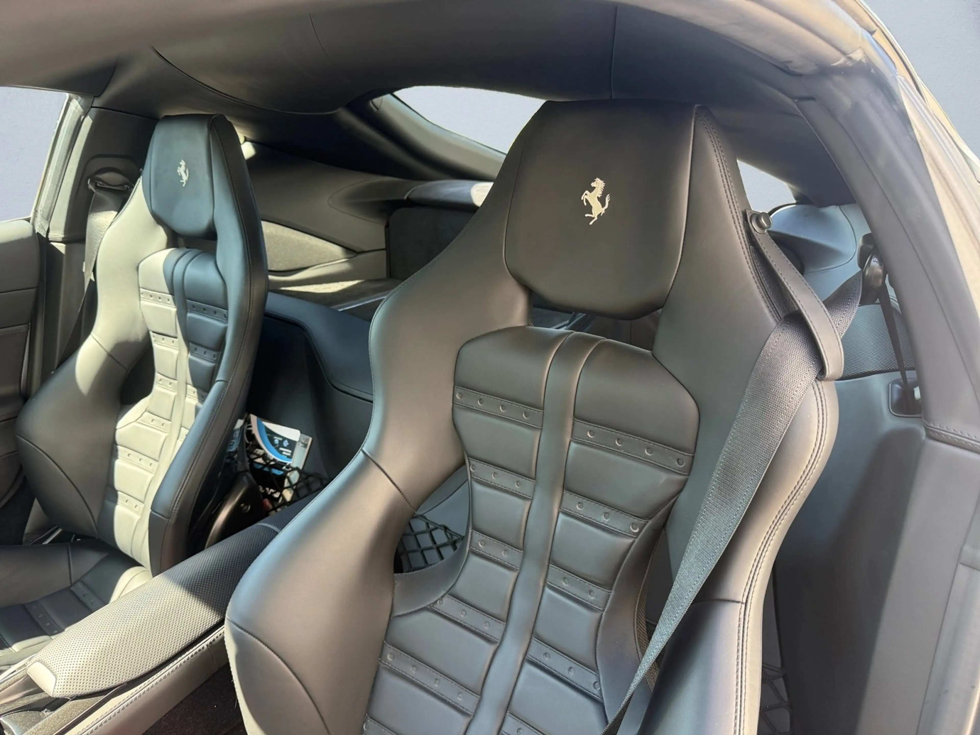 Ferrari 812 Superfast AUT — photo 7