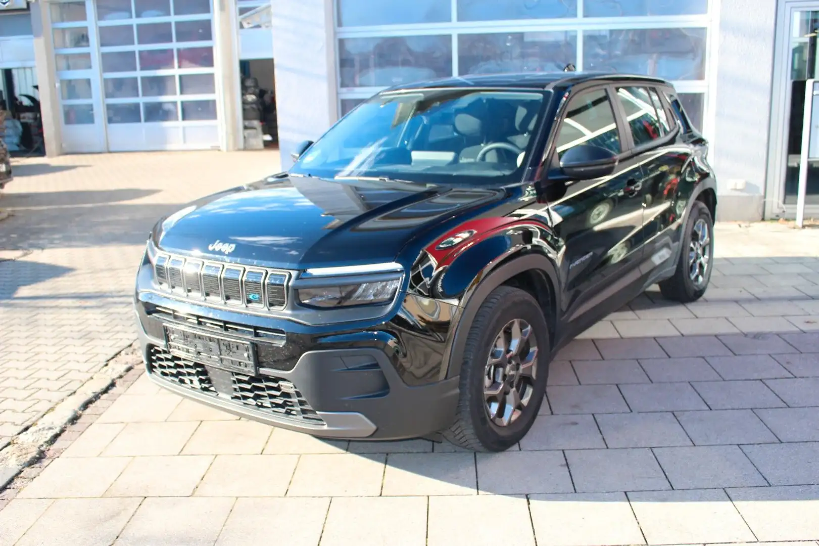 Jeep Avenger Longitude Electric Schwarz - 1