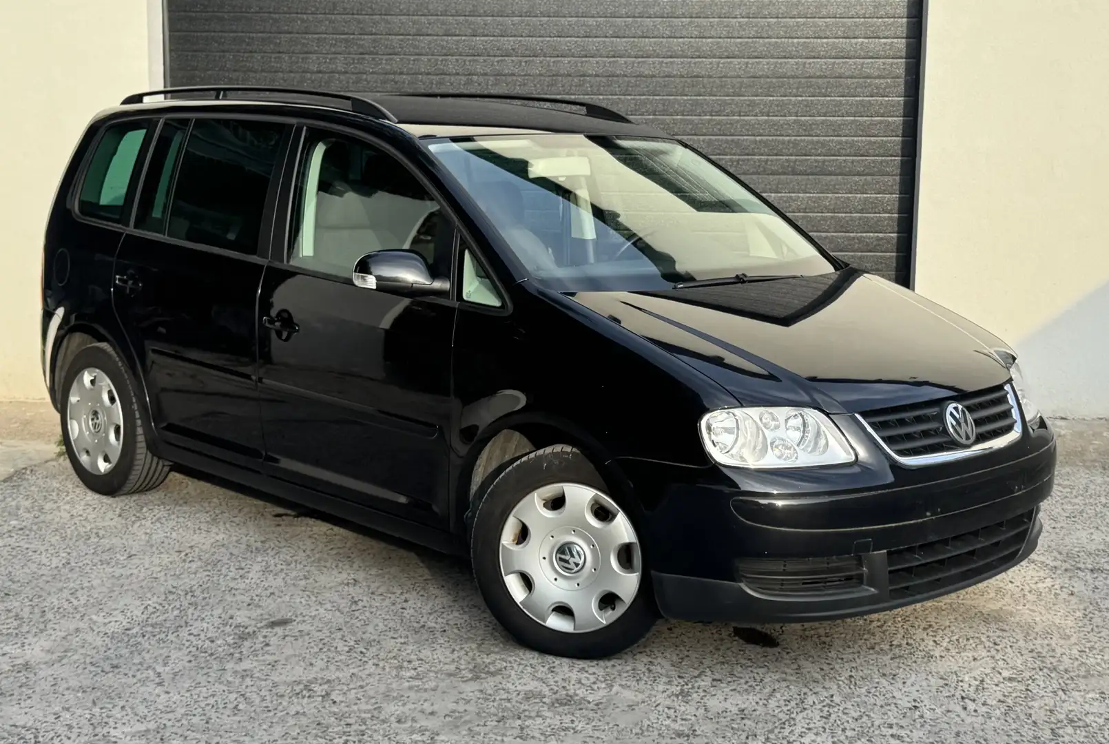 Volkswagen Touran 7 places deja pret a etre immatricule ! - 2