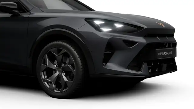 Cupra Formentor view 4