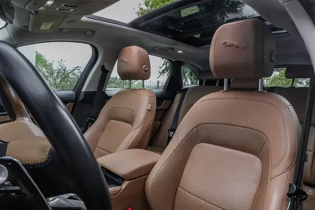 Jaguar F-Pace view 11