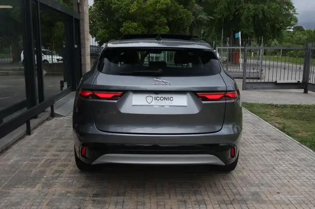 Jaguar F-Pace view 7