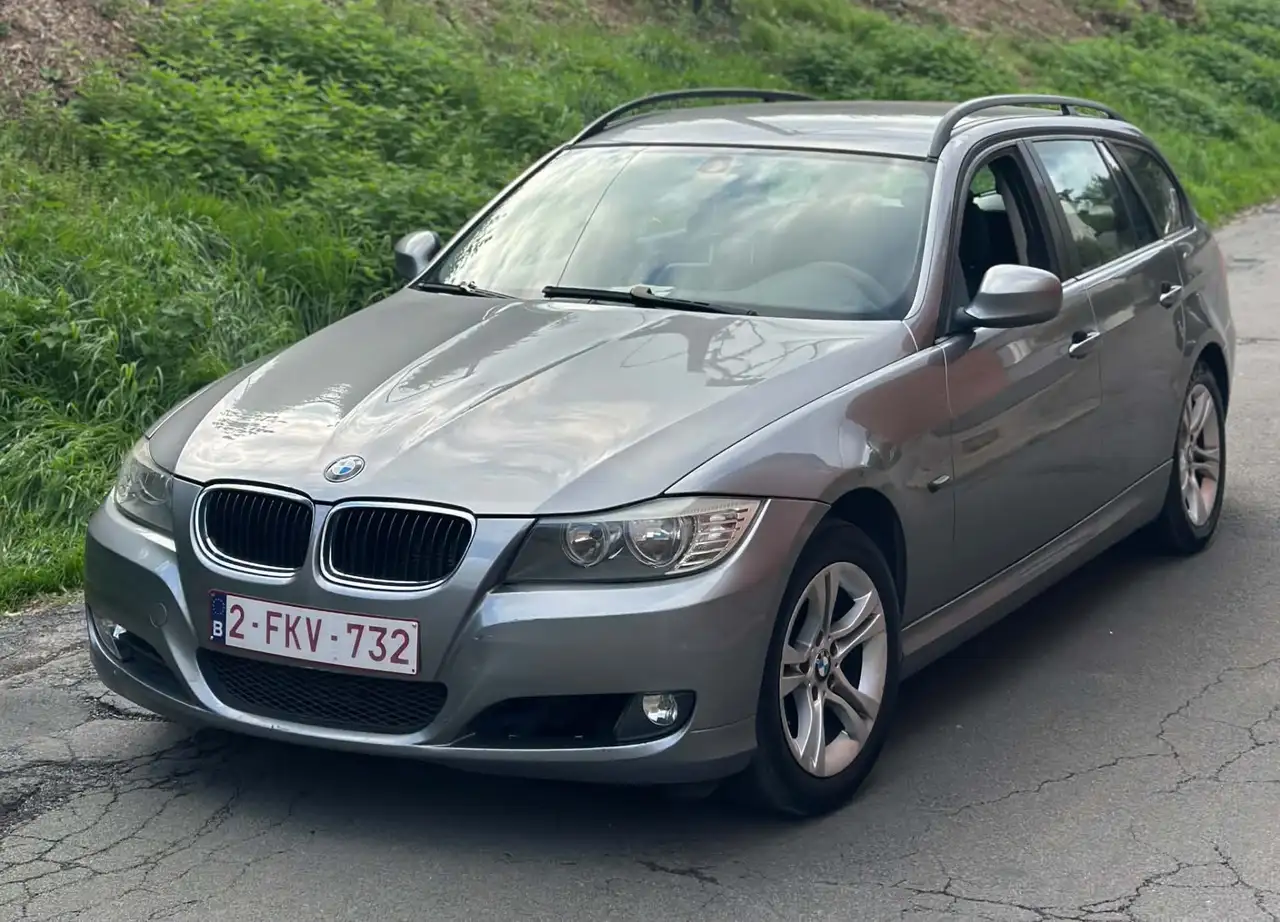 BMW 318 Touring d — photo 1 of 5