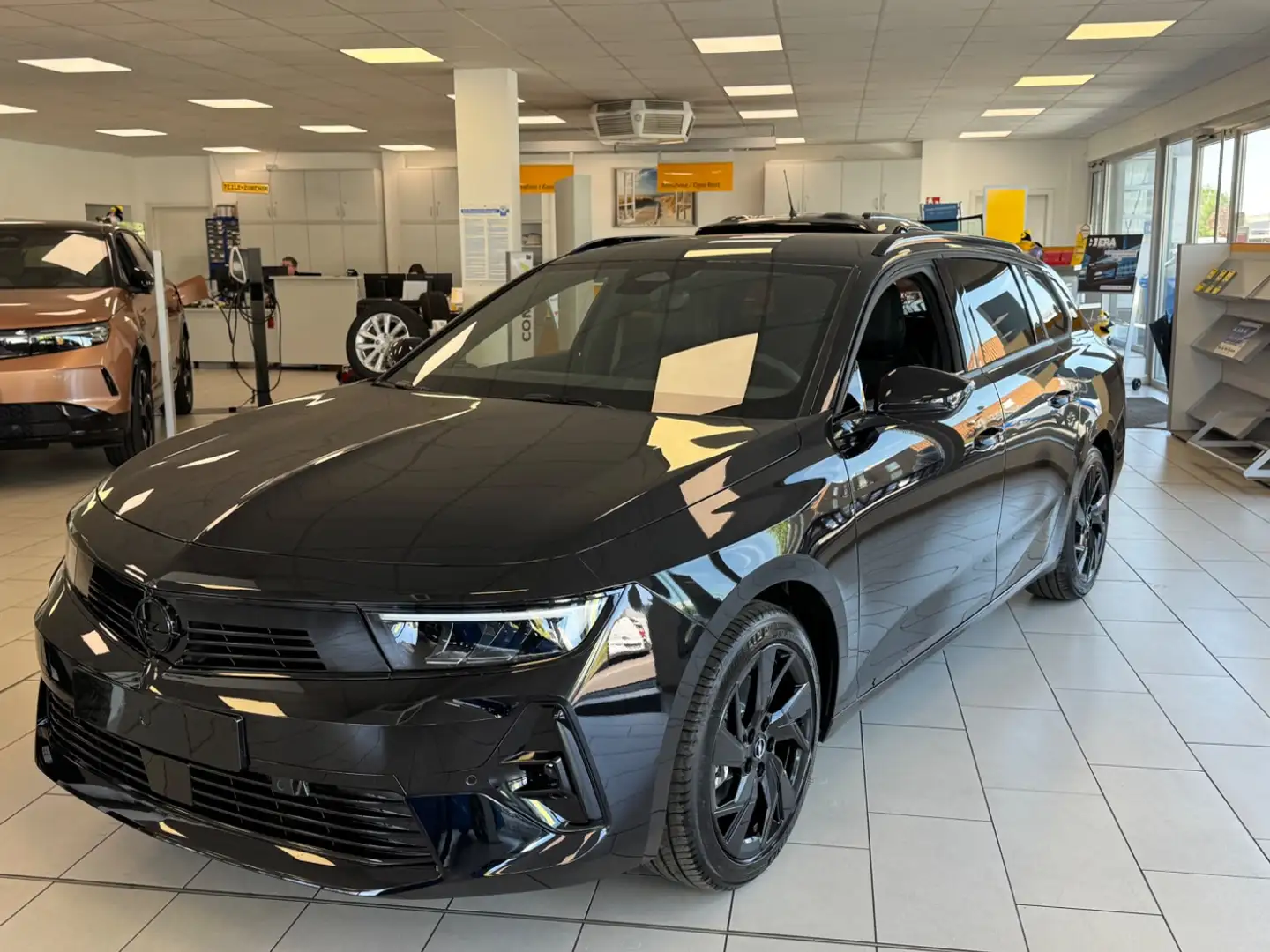 Opel Astra L Kombi  GS Line *verfügbar* Negro - 2