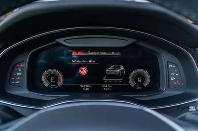 Audi A6 view 10