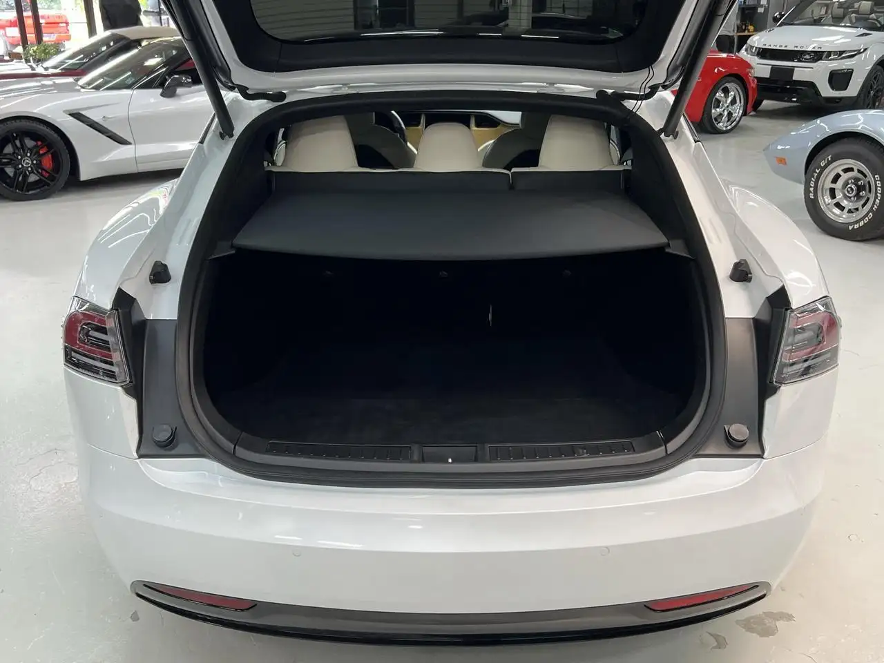 Tesla Model S fotografie Tesla Model S