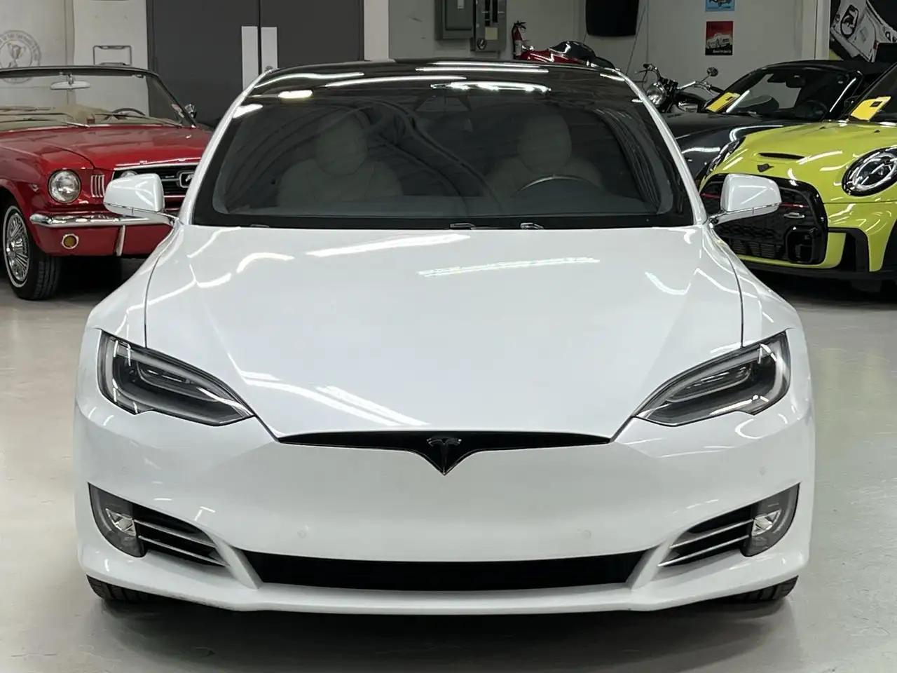 Tesla Model S fotografie Tesla Model S