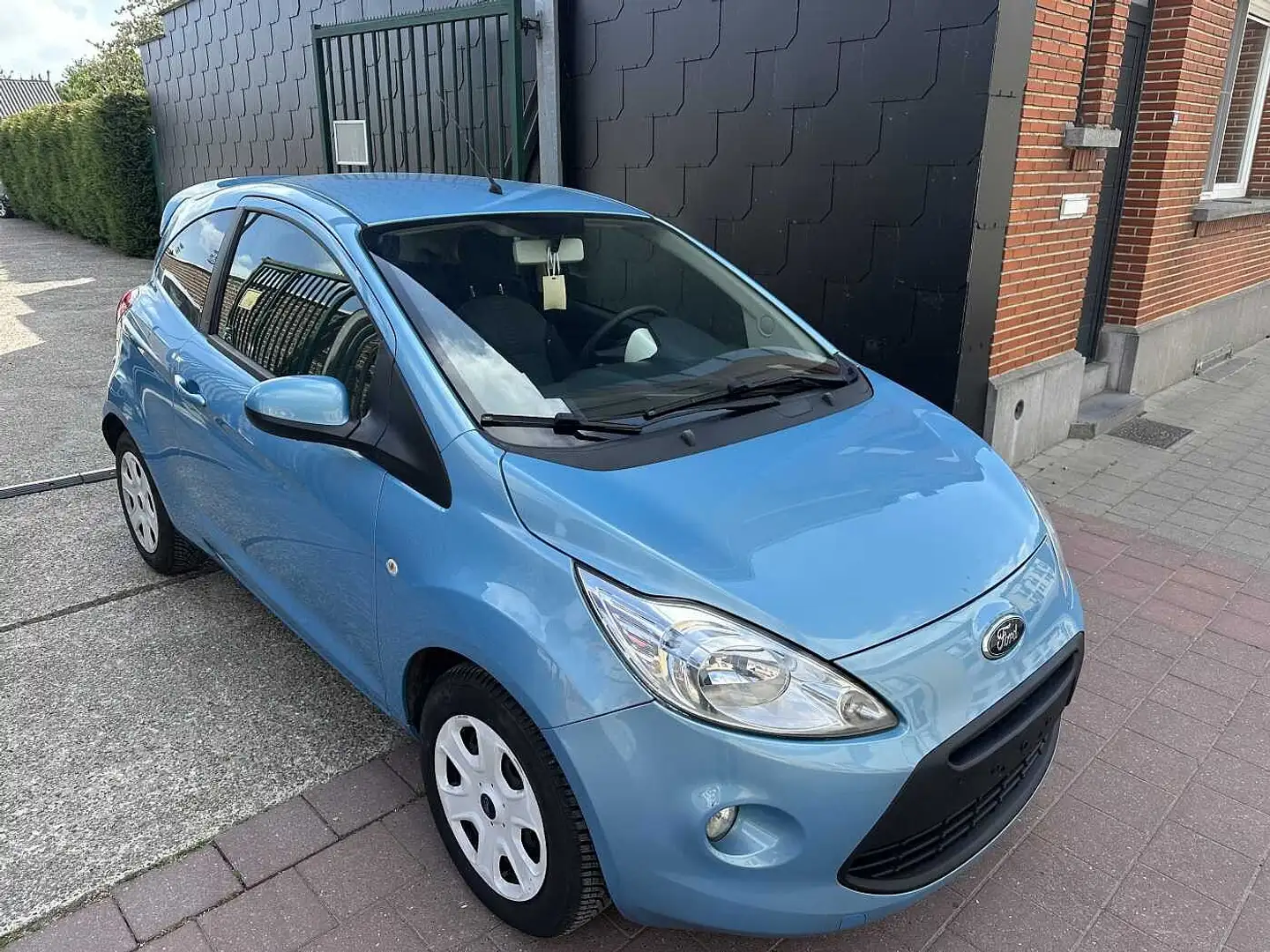 Ford Ka/Ka+ 1.2 I MET 72DKM EDITON TITANIUM Blauw - 2