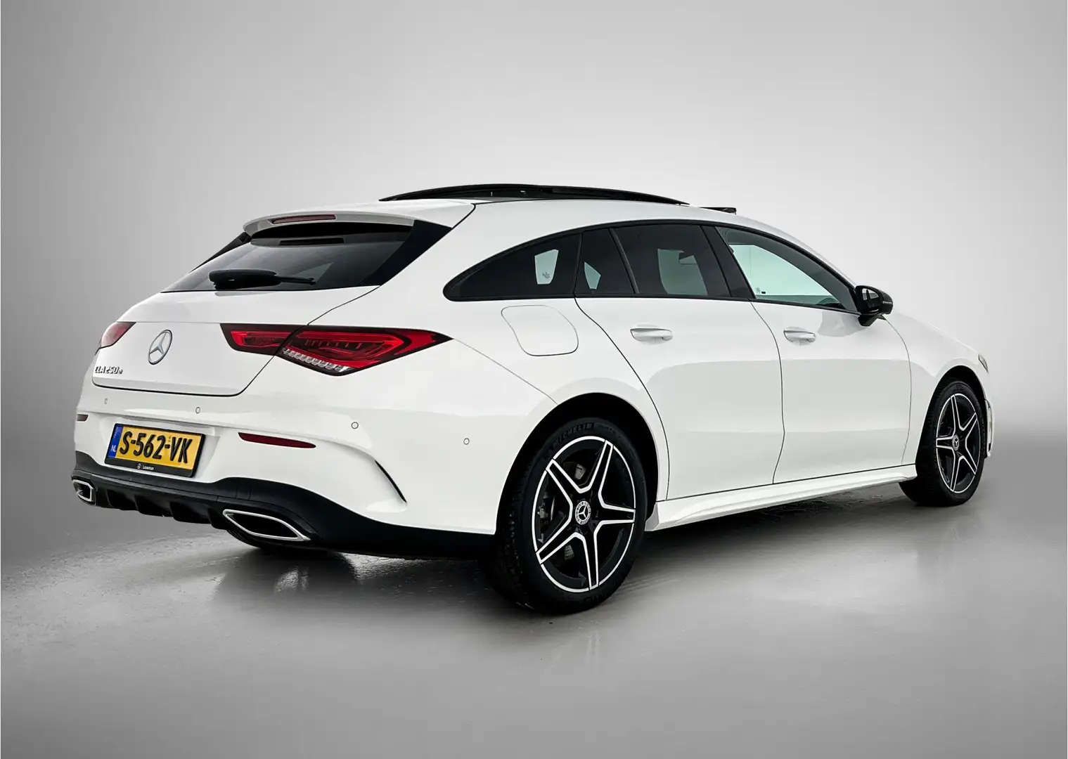 Mercedes-Benz CLA 250 Shooting Brake e AMG Line | Panoramadak | 360°-ca Weiß - 2