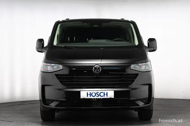 Volkswagen Transporter view 2