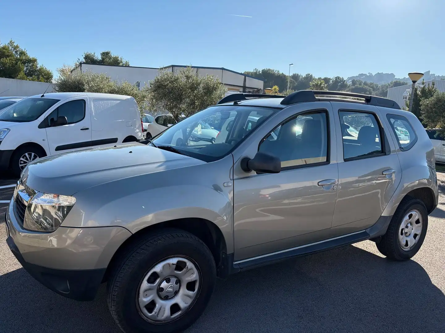 Dacia Duster 1.5 dCi 110 FAP Lauréate 4x2 Beige - 2