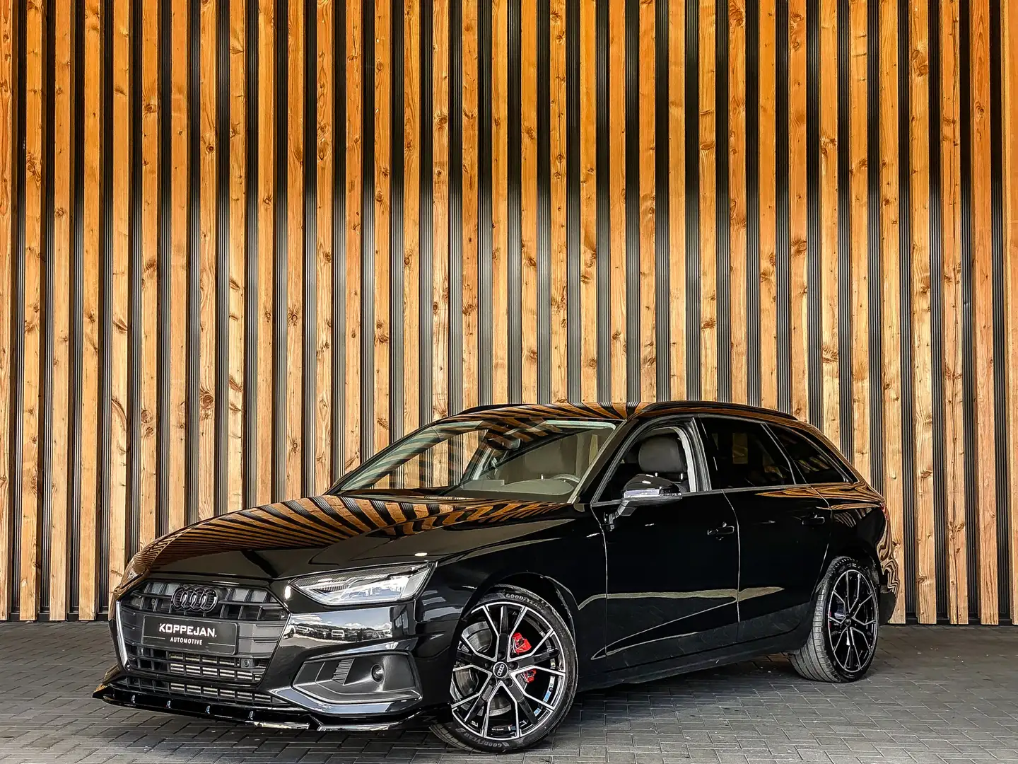 Audi A4 Avant 35 TFSI 150PK Automaat | AIRCO | CRUISE | NA Zwart - 2