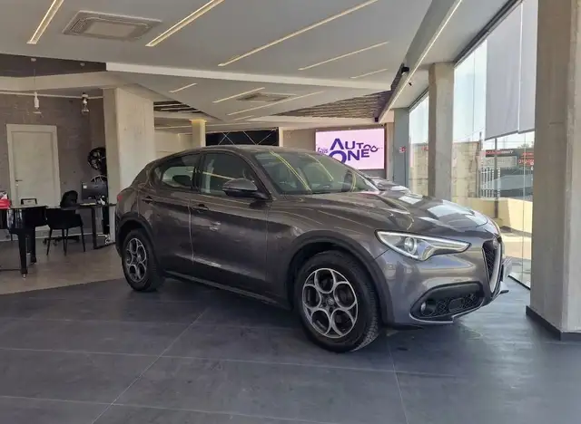 Alfa Romeo Stelvio ALFA ROMEO - Stelvio 2.2 Turbodiesel 190 CV AT8 Q4 Super **