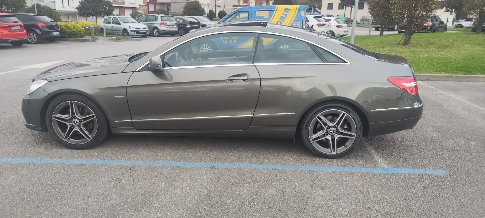 Mercedes-Benz E 350 Coupé CGI BE Aut. - 1