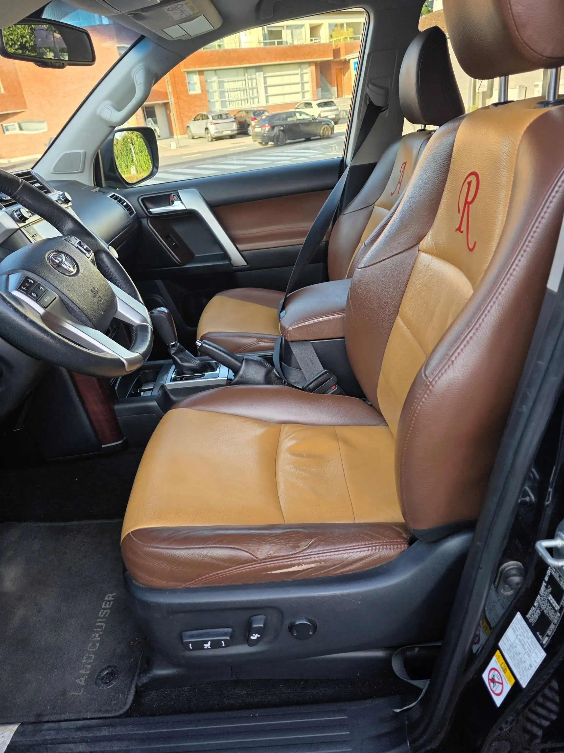 Toyota Land Cruiser Land Cruiser 2.8 D-4D Premium A/T Warranty — photo 11