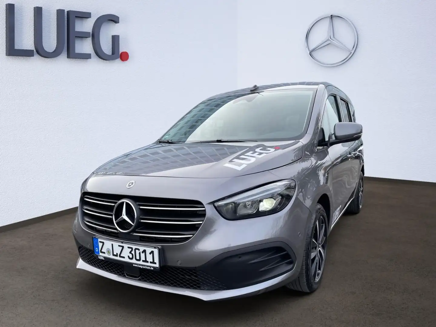 Mercedes-Benz T-Class T 180 PROGRESSIVE Standard Grau - 1