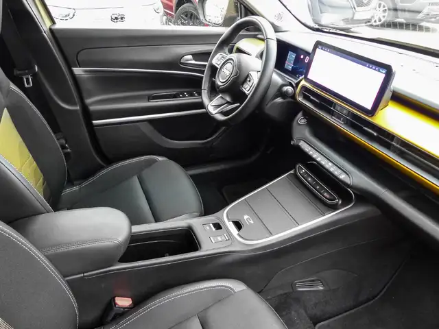 Jeep Avenger view 4