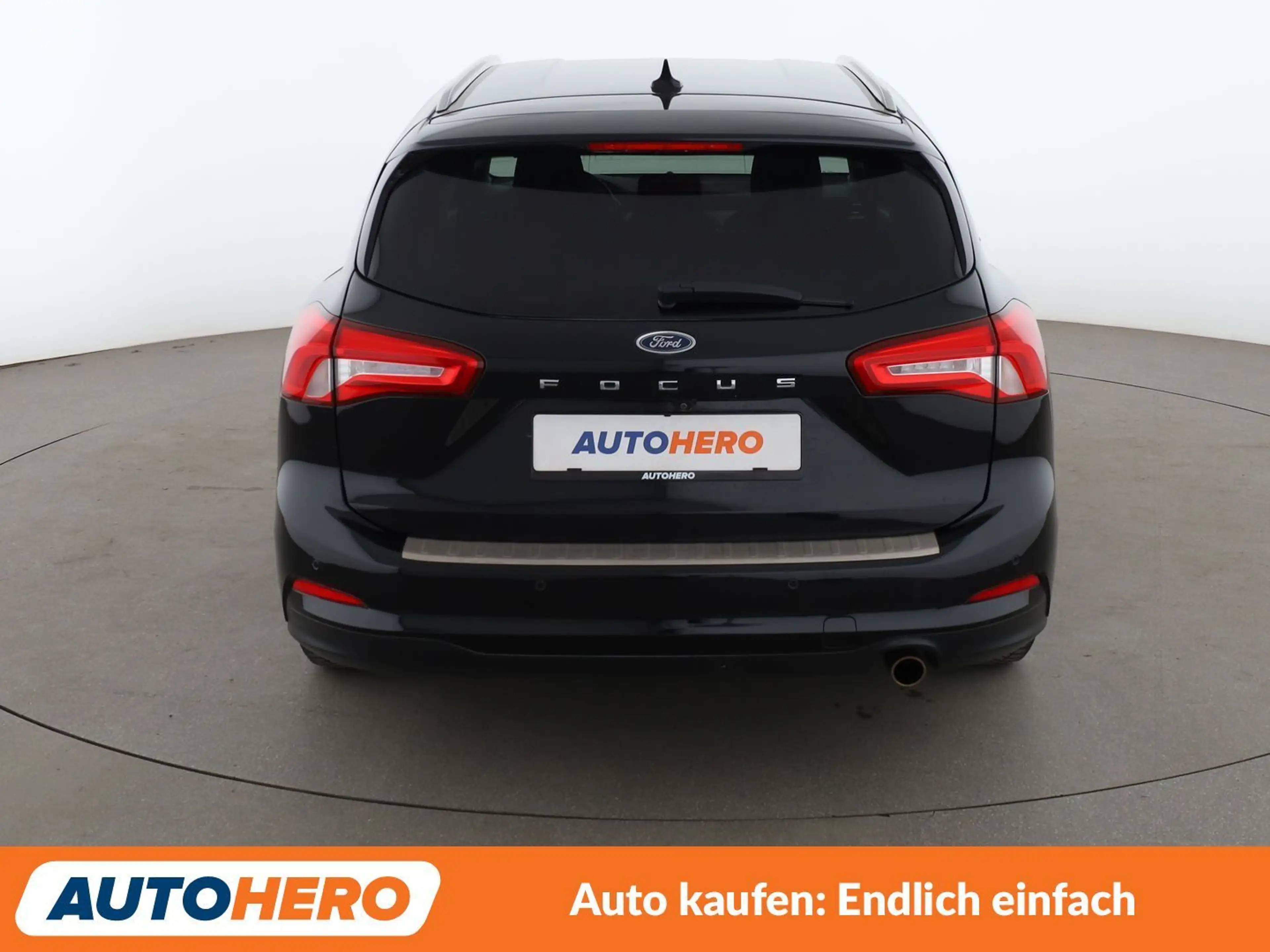 Ford Focus 1.0 EcoBoost Titanium Aut.*NAVI*LED*ACC*CAM*PDC* — photo 5