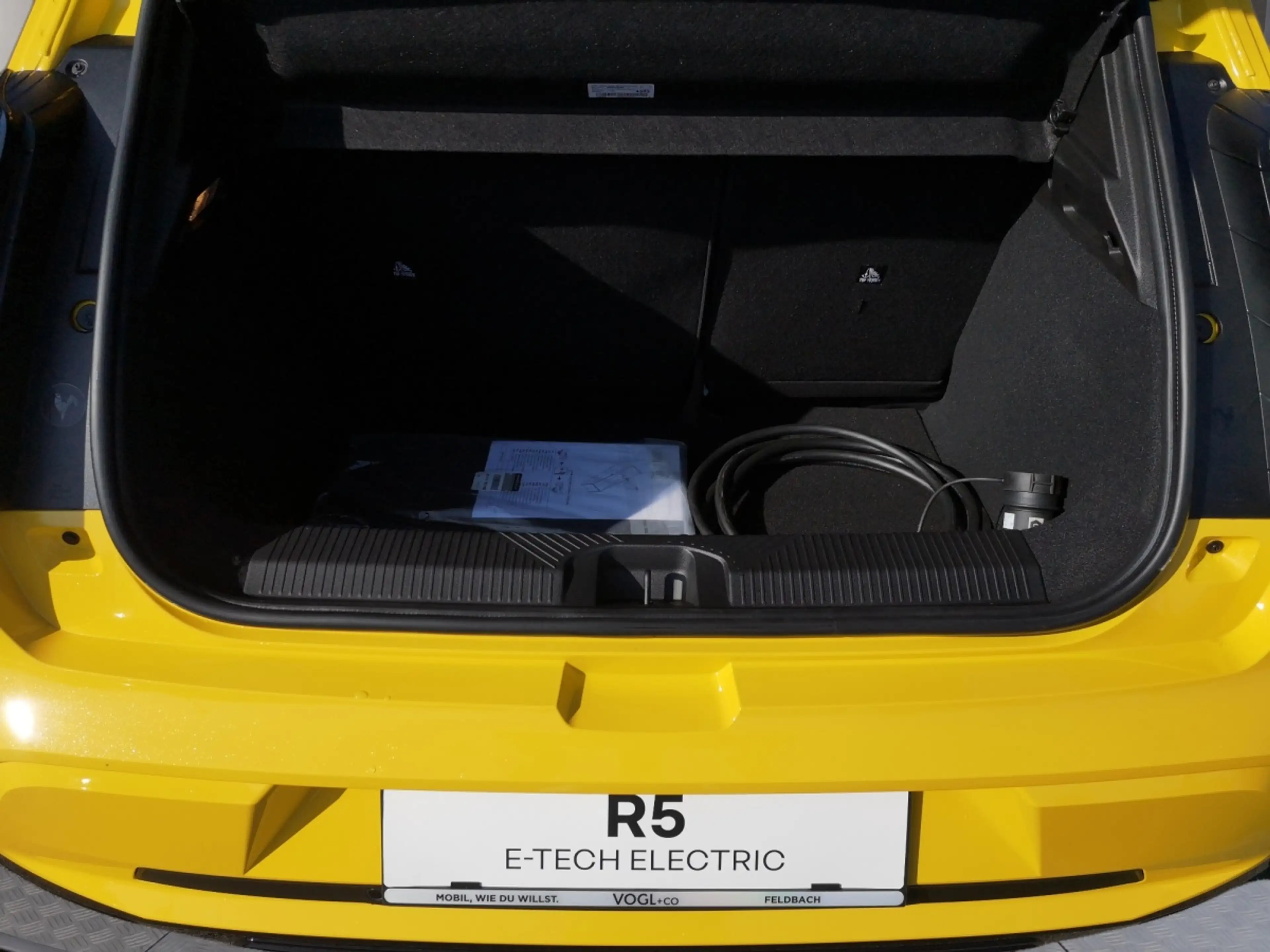 Renault R 5 E-TECH ELECTRIC Iconic Five 150 PS — photo 12